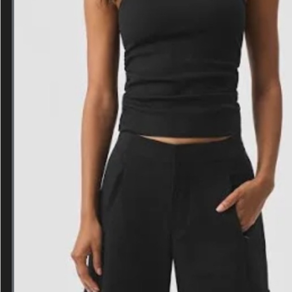 ALO Yoga Black Fitted Crop Tank Top